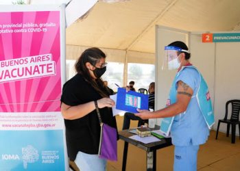 El Gobernador bonaerense destacó el avance de la campaña de vacunación