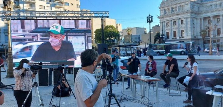 Actividad frente al Congreso por Ley de Pauta 31/3/ 21 - Sofia Ruscitti Ancom