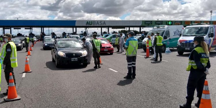 Primer día hábil del aislamiento estricto: intensificaron los controles