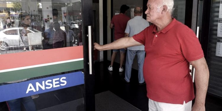 Las jubilaciones aumentarán un 12,12% a partir de junio