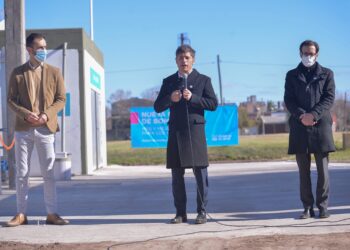 Kicillof acerca de la vacunación: “viene marchando no rápido, sino rapidísimo”