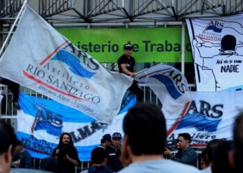 Trabajadores del Astillero Río Santiago movilizarán para exigir que siga siendo 100% estatal