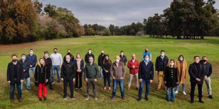 En medio de la interna del PRO, Garro se reunió con Santilli