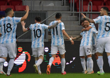 Argentina le ganó con lo justo a Paraguay y se aseguró el pase a cuartos