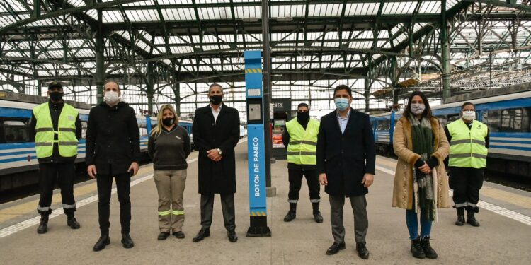Instalaron botones antipánico en las estaciones del Tren Roca