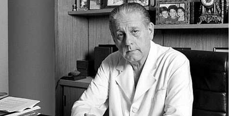 Se cumplen 21 años de la muerte de René Favaloro