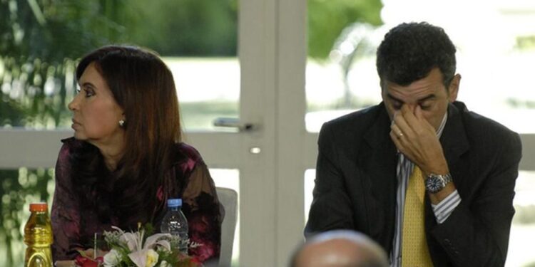Spot político: el supuesto diálogo entre Randazzo y Cristina en 2015