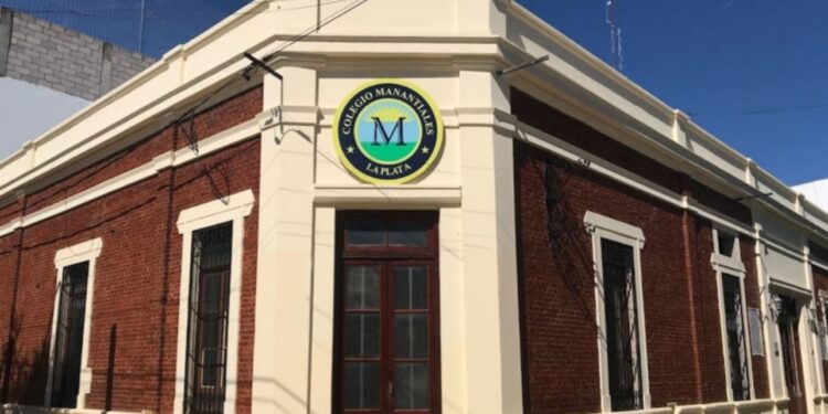 Denuncian una intoxicación masiva en un colegio privado