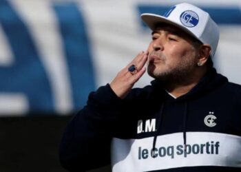 A dos años de la llegada de Maradona a Gimnasia, el club inaugurará un mural homenajeando al “10”