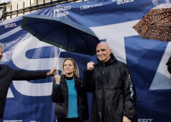 Espert y Píparo cerraron la campaña frente a Gobernación