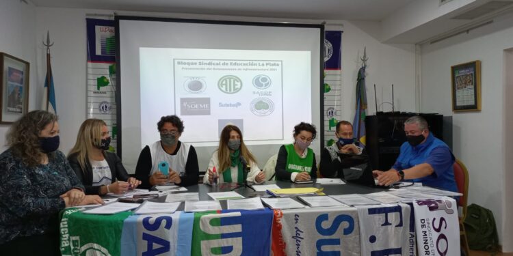 Los gremios educativos informaron que en La Plata “más del 90% de las escuelas tienen necesidades edilicias”