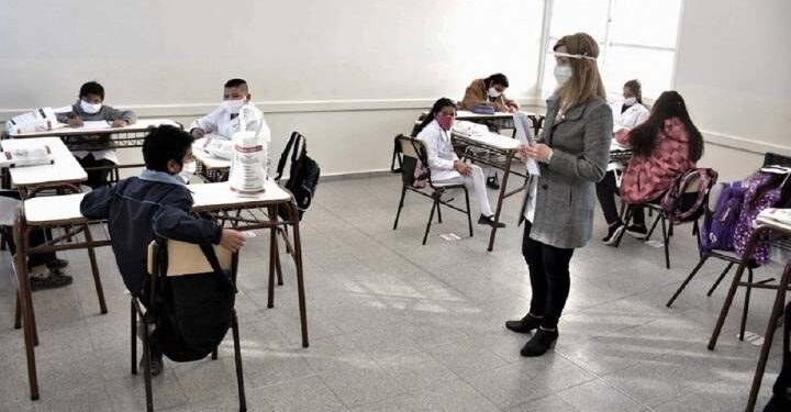 Confirmaron las clases de los sábados para toda la Provincia