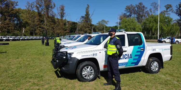Kicillof entregó 54 patrulleros para el distrito de Pilar