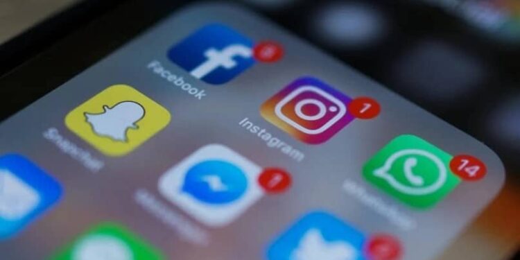 Whatsapp, Facebook e Instagram se cayeron en todo el mundo