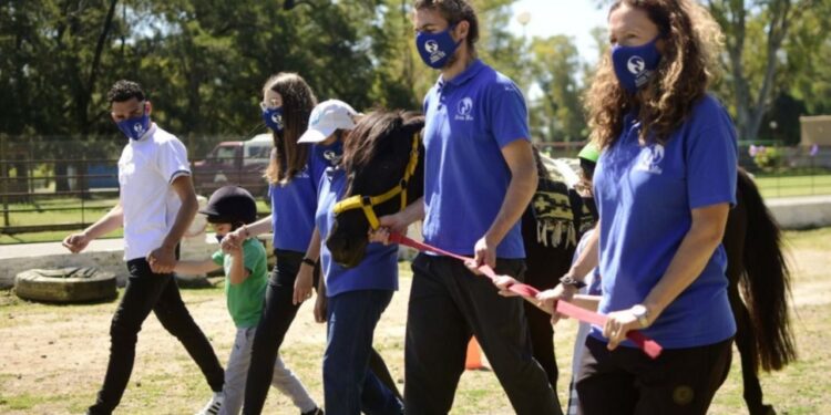 Inauguraron la pista de equinoterapia en la República de los Niños