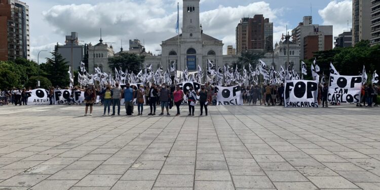 Cooperativistas se manifestaron en contra de la gestión de Garro