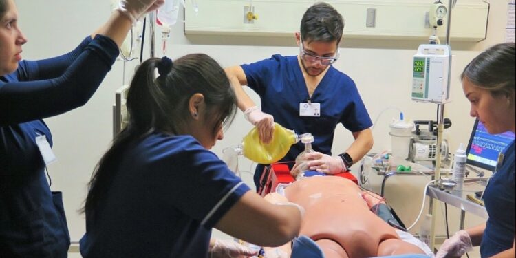 La Facultad de Medicina creó una cátedra obligatoria de terapia intensiva