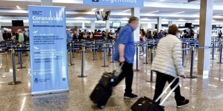 El Gobierno anunció  “corredores seguros” para el ingreso al país