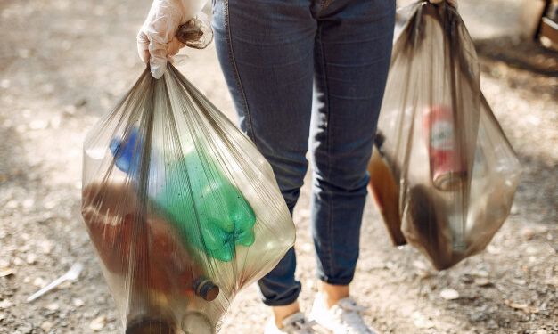 ¿Sabías que si sacas la basura fuera de horario podrías ser multado hasta con $350 mil?