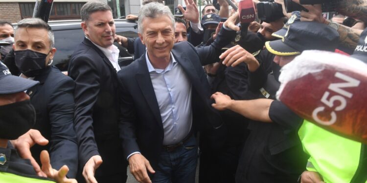 Macri dejó un escrito ante el juez: “Jamás espié ni ordené espiar a nadie”
