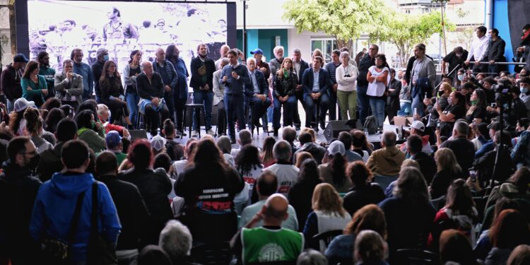 Axel Kicillof: “De la pandemia salimos construyendo una sociedad más justa e igualitaria”