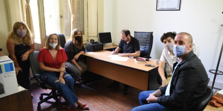 Presentaron el proyecto “La Plata no descarta” para prohibir el plástico de un solo uso