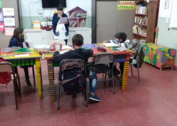 Docentes del programa ATR marcharán por sueldos adeudados por la Provincia