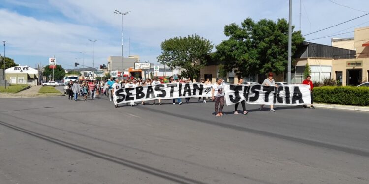 De Tandil a La Plata: marcharon para pedir justicia por un joven atropellado