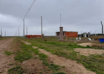 Crearon un Banco de Tierras Fiscales con lotes para construir hogares en La Plata