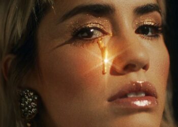 Lali Esposito Lanza “Diva”