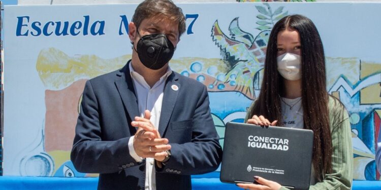 Compraron netbooks por 42 millones  de dólares en la Provincia