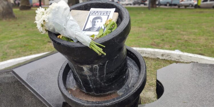 La Plata: se realizó el homenaje a Cabezas