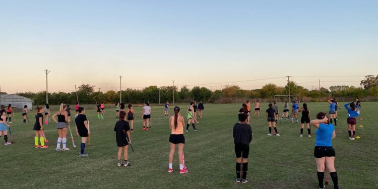 El nuevo equipo de hockey de Etcheverry confirmó su participación en la Liga platense