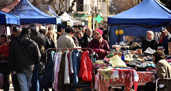 FELP rechazó las ferias americanas en las plazas de La Plata