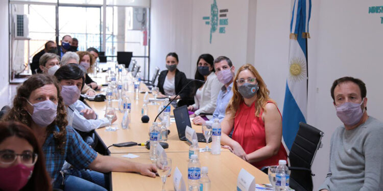 Paritarias bonaerenses: el Gobierno se reunirá con estatales tras el cuarto intermedio con docentes