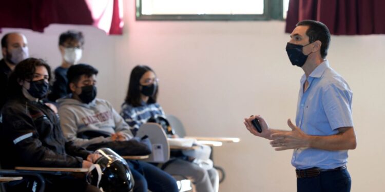 Docentes y no docentes universitarios cerraron paritarias con un 41% de aumento