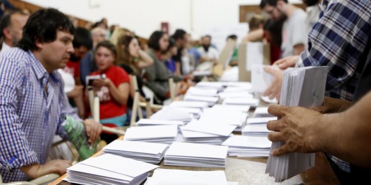 Comenzaron las elecciones en la UNLP