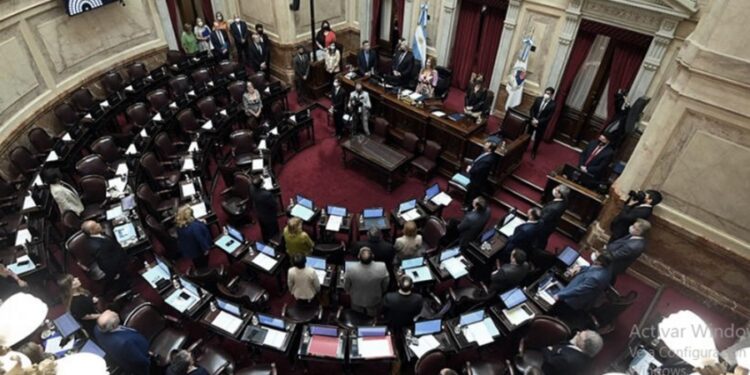 Se debatirá en el Senado el proyecto para pagar la deuda con capital fugado