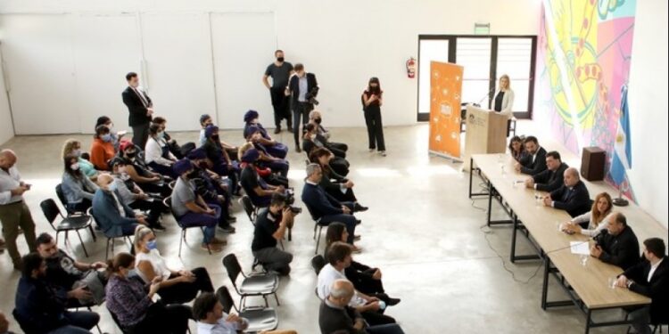 Comenzó el ciclo lectivo 2022 de la Escuela Universitaria de Oficios