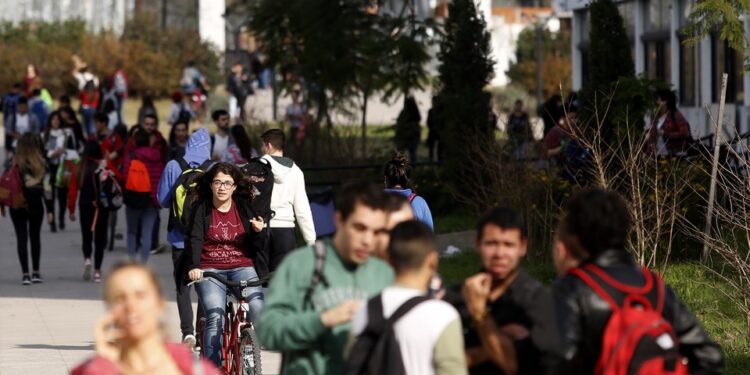Los talleres gratuitos  para estudiantes de la UNLP ya tienen fecha de inicio