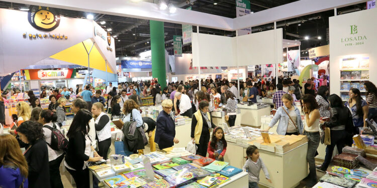 La Feria Internacional del Libro 2022 comenzó a plena presencialidad luego de dos años de espera