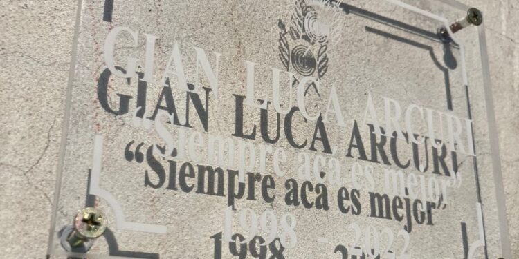 Se realizó un homenaje en el Bosquecito a Gian Luca Arcuri