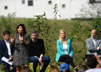 El Gobierno Bonaerense presentó el Plan de Gestión Ambiental y habló de “cambio climático”