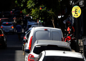 La UNLP creó un sistema para detectar los espacios libres de estacionamiento