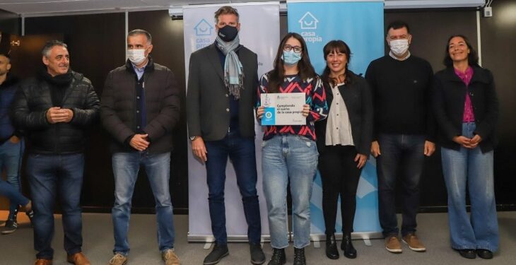 Procrear II: se entregaron créditos y lotes con servicios en La Plata y Berisso