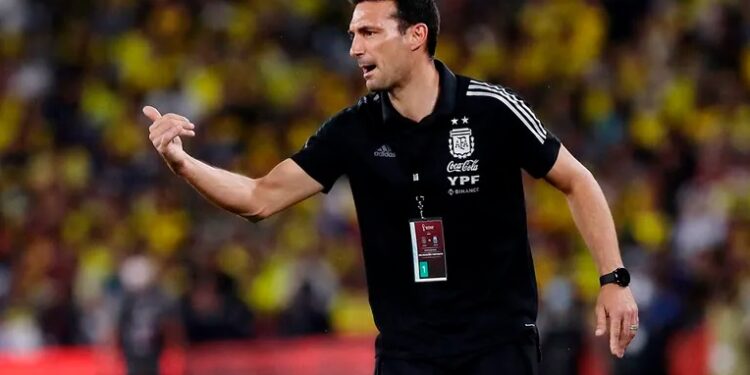 Scaloni confirmó los 23 convocados que viajarán a jugar el partido ante Italia