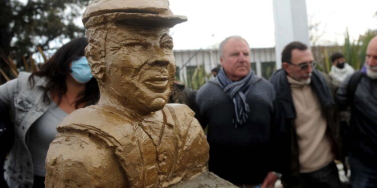 Julio López fue homenajeado en Los Hornos a 16 años de su testimonio histórico