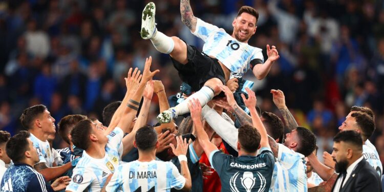 Argentina goleó a Italia y es el campeón de la Finalissima