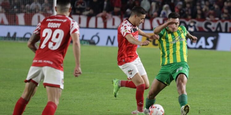 Estudiantes se medirá con Aldosivi en Mar del Plata con cambios obligados