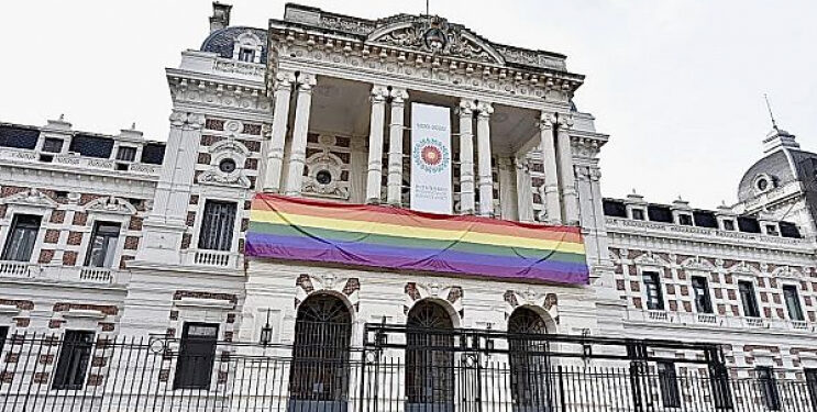 Semana del Orgullo: la Gobernación se sumó a la celebración